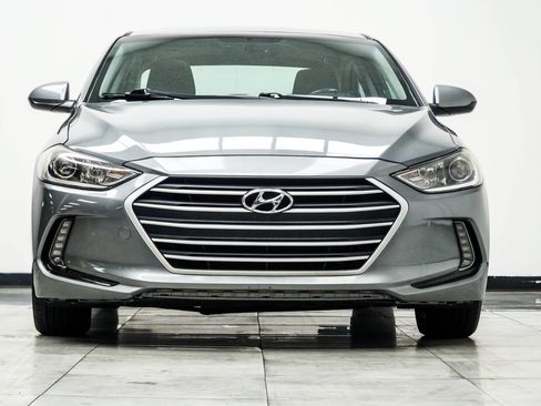 Used 2018 Hyundai Elantra Value Edition FWD image 7
