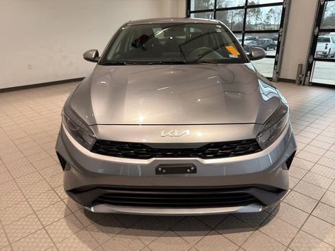 Used 2024 Kia Forte LXS w/ LXS Technology Package image 8