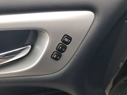 Used 2018 Nissan Pathfinder Platinum w/ Cargo Package AWD/4WD image 31