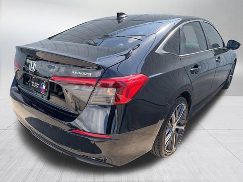 Used 2024 Honda Civic Touring image 9
