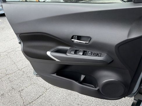 Certified 2023 Nissan Kicks SV image 32