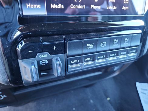 New 2025 RAM 2500 Tradesman image 34