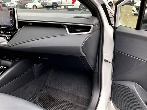 Used 2022 Toyota Corolla XSE image 18