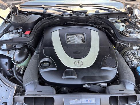 Used 2010 Mercedes-Benz E 550 Coupe image 17