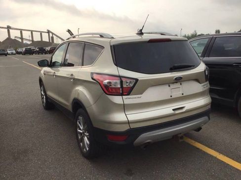 Used 2018 Ford Escape Titanium AWD/4WD image 4