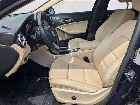 Used 2019 Mercedes-Benz GLA 250 image 13