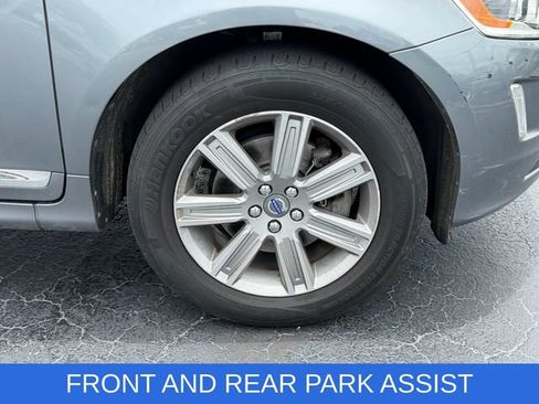 Used 2016 Volvo XC60 T6 w/ Proximity Package AWD/4WD image 9