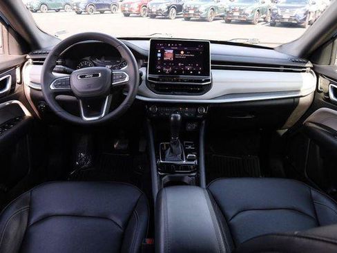 Used 2025 Jeep Compass Limited AWD/4WD image 23
