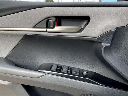 New 2026 Toyota Camry LE image 18