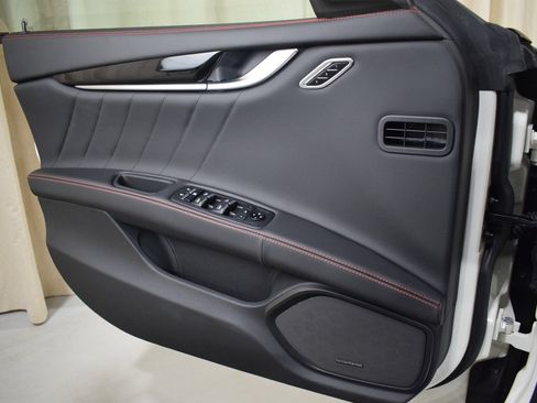 Certified 2022 Maserati Ghibli Modena Q4 image 37