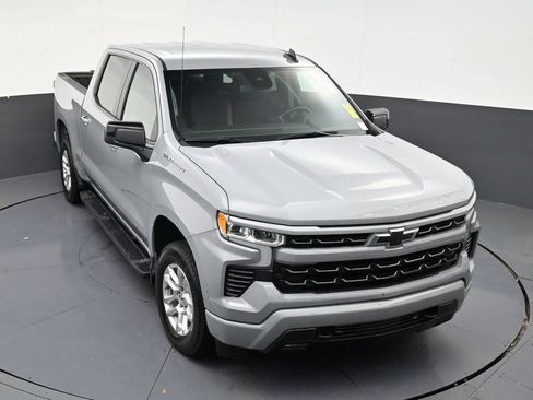 Used 2025 Chevrolet Silverado 1500 RST RWD image 18