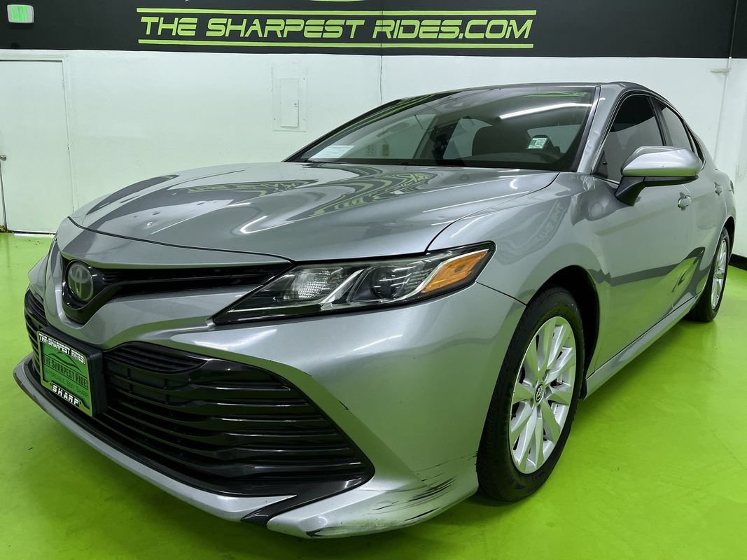 Used 2019 Toyota Camry LE FWD image 5