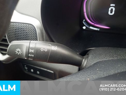 Used 2025 Kia Soul LX w/ LX Technology Package image 18