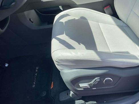 Certified 2025 Hyundai Santa Fe SEL FWD image 15