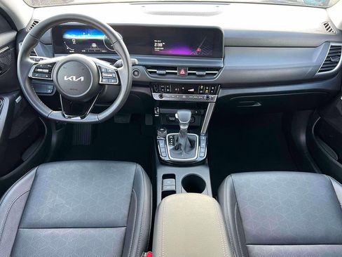 Used 2025 Kia Seltos SX image 14