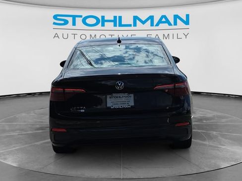 Used 2023 Volkswagen Jetta Sport FWD image 6