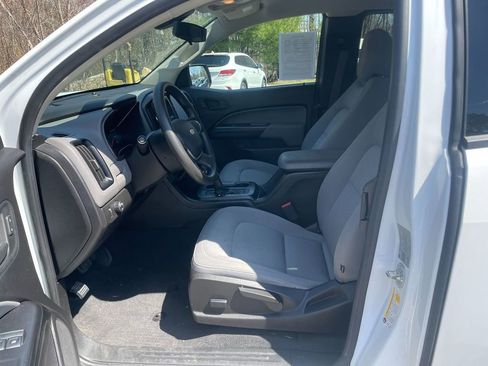 Used 2019 Chevrolet Colorado W/T w/ WT Convenience Package image 12