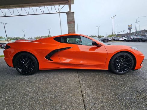Used 2026 Chevrolet Corvette Stingray Coupe w/ 1LT RWD image 2
