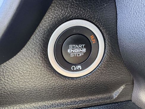 Used 2022 RAM 1500 Big Horn AWD/4WD image 35