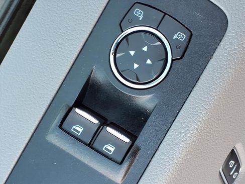 Used 2018 Ford F150 XL w/ Equipment Group 101A Mid image 13