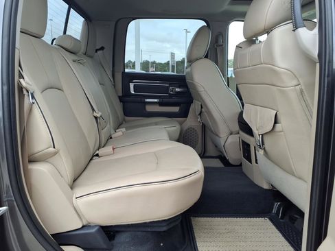 Used 2018 RAM 1500 Limited image 8