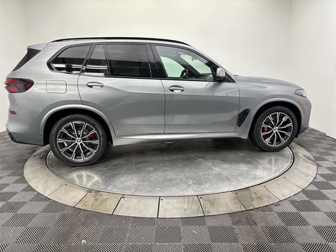 New 2026 BMW X5 xDrive50e w/ M Sport Package image 17
