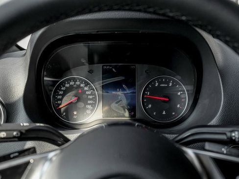 Used 2025 Mercedes-Benz Sprinter 2500 image 16