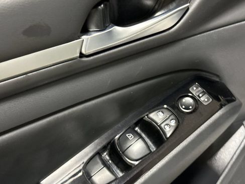 Used 2024 Nissan Altima 2.5 SR FWD image 20
