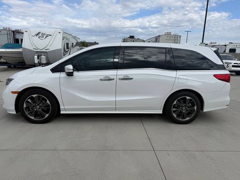 Used 2023 Honda Odyssey Elite image 6