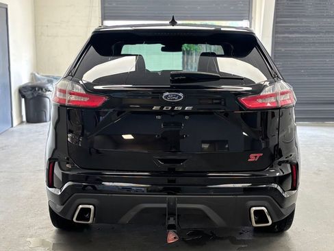 Used 2022 Ford Edge ST w/ Equipment Group 401A AWD/4WD image 3