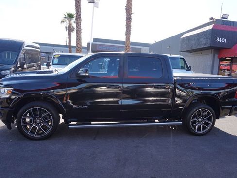 Used 2019 RAM 1500 Laramie AWD/4WD image 3