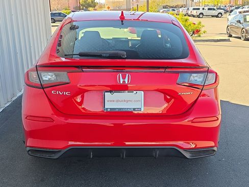 Used 2022 Honda Civic Sport image 6