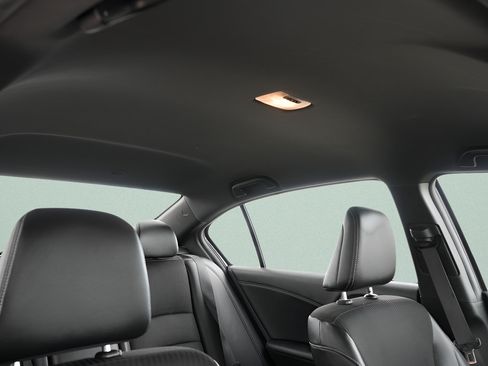 Used 2017 Honda Accord Sport image 13