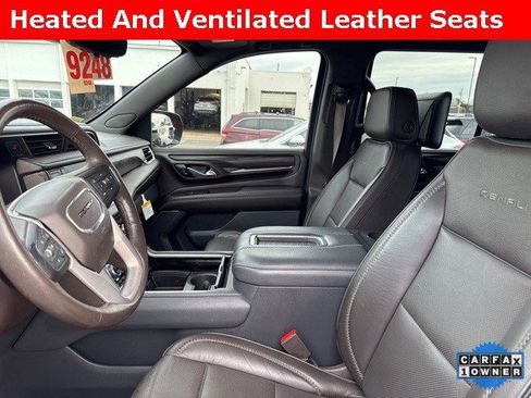 Used 2021 GMC Yukon Denali w/ Denali Premium Package image 19