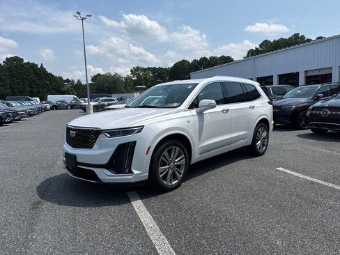 Used 2023 Cadillac XT6 Premium Luxury w/ Platinum Package AWD/4WD image 1