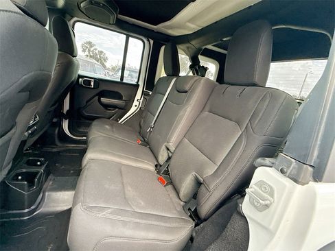 Used 2022 Jeep Wrangler Unlimited Sport S image 24