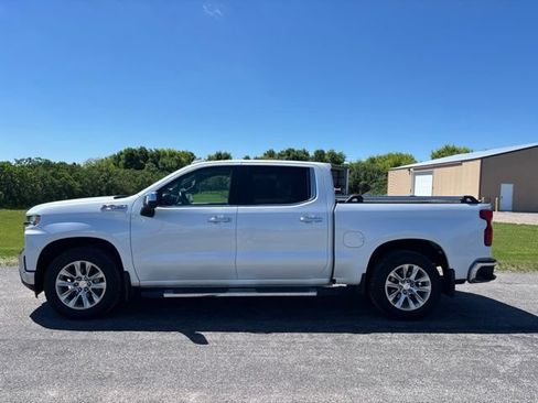 Used 2021 Chevrolet Silverado 1500 LTZ AWD/4WD image 3