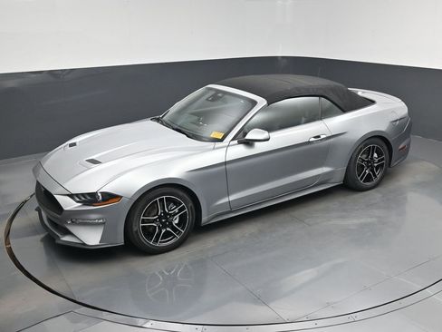Used 2021 Ford Mustang Premium image 11