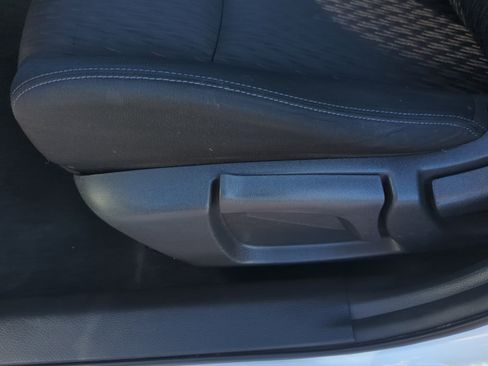 Used 2018 Nissan Rogue S image 14