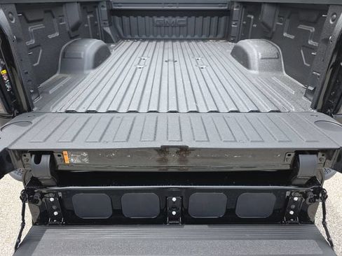 New 2026 GMC Sierra 3500 AT4 w/ AT4 Premium Plus Package AWD/4WD image 22