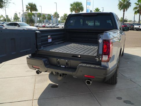 New 2026 Honda Ridgeline Black Edition image 8
