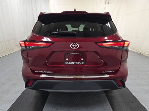 Used 2020 Toyota Highlander Limited AWD/4WD image 5