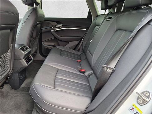 Certified 2024 Audi Q8 e-tron Premium AWD/4WD image 20