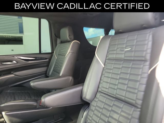 Used 2023 Cadillac Escalade ESV V AWD/4WD image 21
