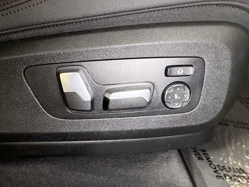 Used 2019 BMW X5 xDrive40i w/ Convenience Package image 46