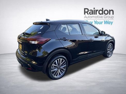 Used 2023 Nissan Kicks SV FWD image 7
