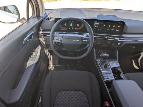 New 2026 Kia Sportage LX FWD image 19