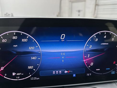 Used 2025 Mercedes-Benz C 300 Sedan image 12