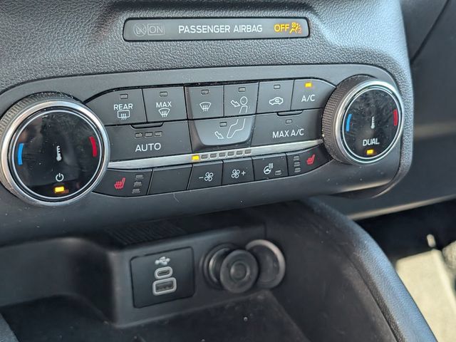 Used 2025 Ford Escape ST-Line Select AWD/4WD image 23