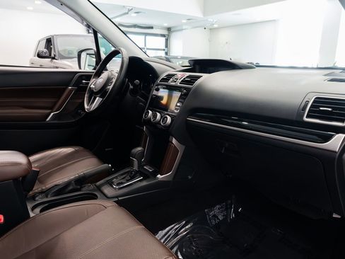 Used 2018 Subaru Forester 2.0XT Touring w/ Popular Package #2 image 9